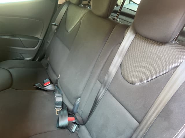 Renault Clio REAR_SEAT