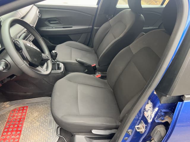 Dacia Logan FRONT_SEAT