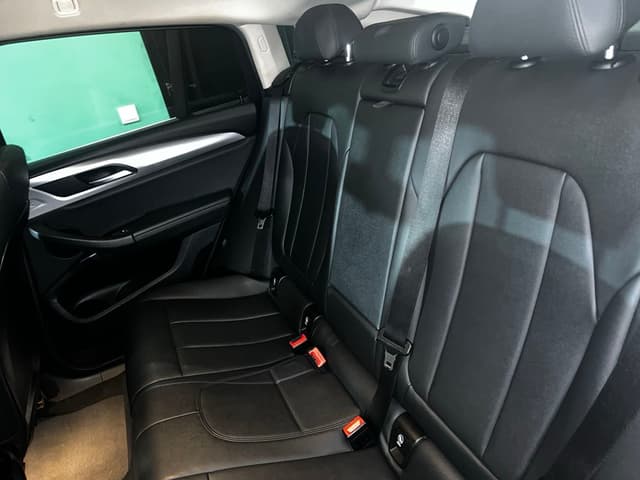 Bmw X4 REAR_SEAT