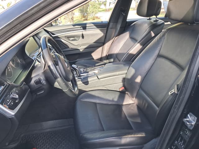 Bmw Série 5 FRONT_SEAT