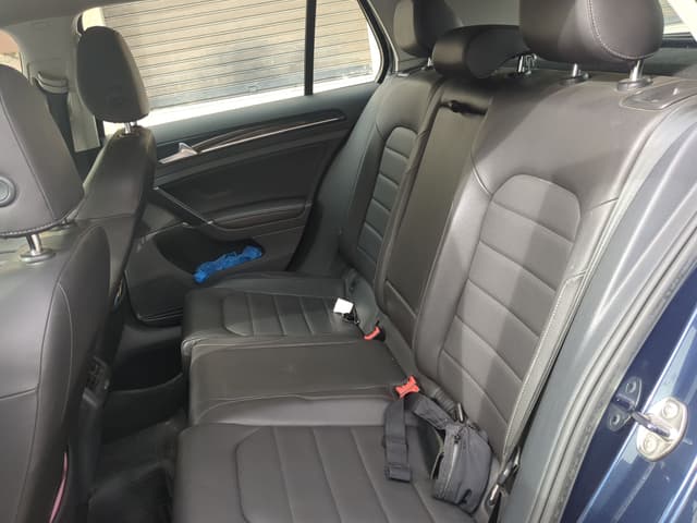 Volkswagen Golf REAR_SEAT