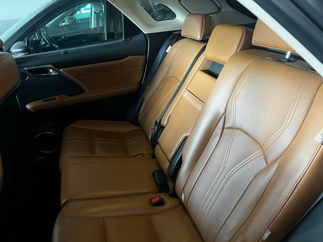Lexus RX REAR_SEAT