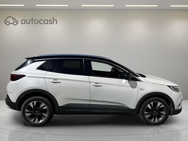 Opel Grandland RIGHT