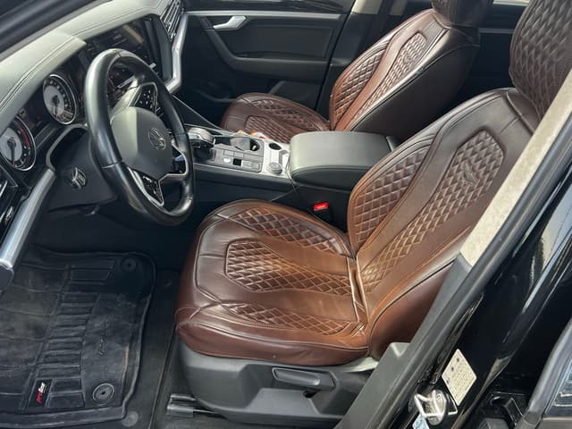 Volkswagen Touareg FRONT_SEAT