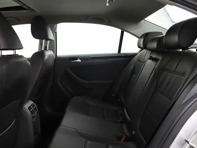 Volkswagen Jetta REAR_SEAT