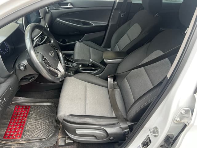 Hyundai Tucson FRONT_SEAT