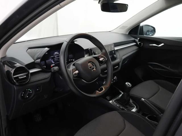 Skoda Fabia FRONT_SEAT
