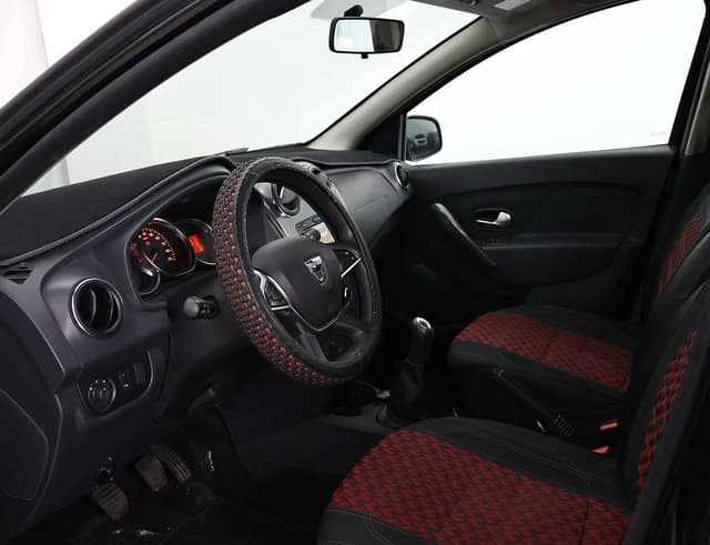 Dacia Sandero FRONT_SEAT