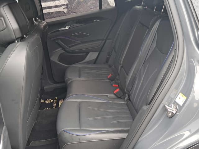 Volkswagen Tiguan REAR_SEAT