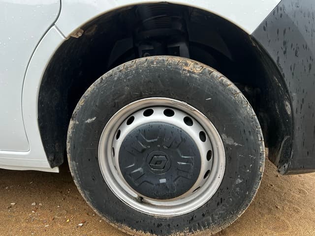 Renault Master WHEEL_AVG