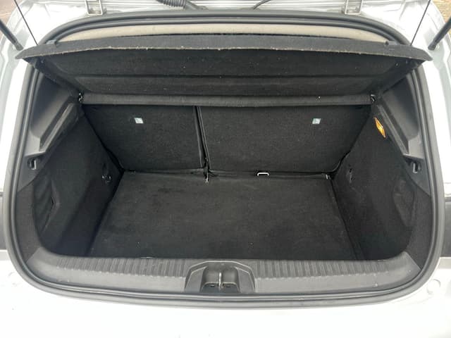 Renault Clio TRUNK