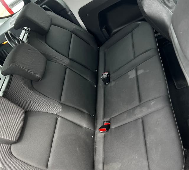 Renault Express REAR_SEAT