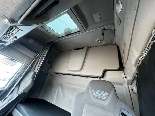 Iveco Trakker 560 REAR_SEAT