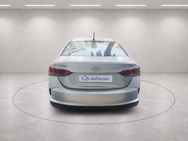 Hyundai Accent REAR