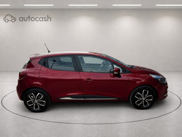 Renault Clio RIGHT
